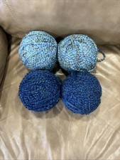 Lot of 4 Wool Yarn Lot. Two Different Colors