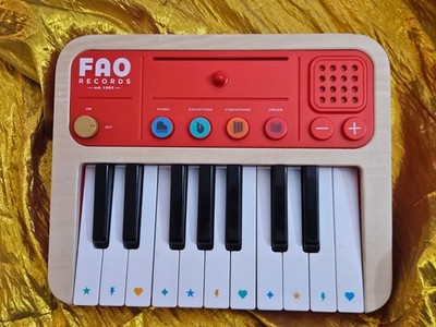 FAO SCHWARZ STAGE STARS Portable Electronic Keyboard PIANO Synthesizer - WORKS !