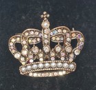 Elegant Royal Crown Brooch Pin Gold Tone Clear AB Rhinestones Faux Pearls — photo 1