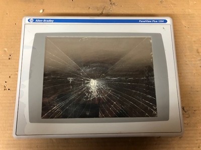 Allen Bradley 2711P-T15c4d9  Panelview Plus 1500 Touch/Enet/Rs232 Cracked Glass