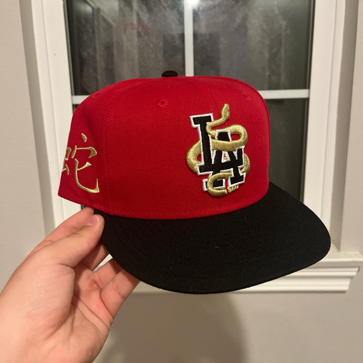New Era LAファー付きキャップ 7 3/8 Los Angeles Dodgers Snake Chinese Lunar Year New Era 59FIFTY