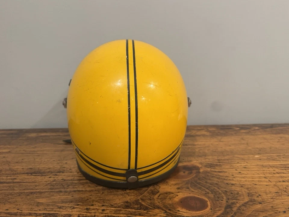 Casco de moto de nieve Ski-Doo vintage y visera de burbujas amarillo Foto 4 de 4