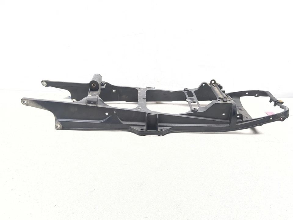 Subchasis trasero Yamaha YZF-R6 06-09 R6S 03-05 Foto 4 de 4