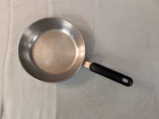 Meyer Bella Cuisine 10" Skillet w/ Lid 18/10 Stainless Induction Gas Electric