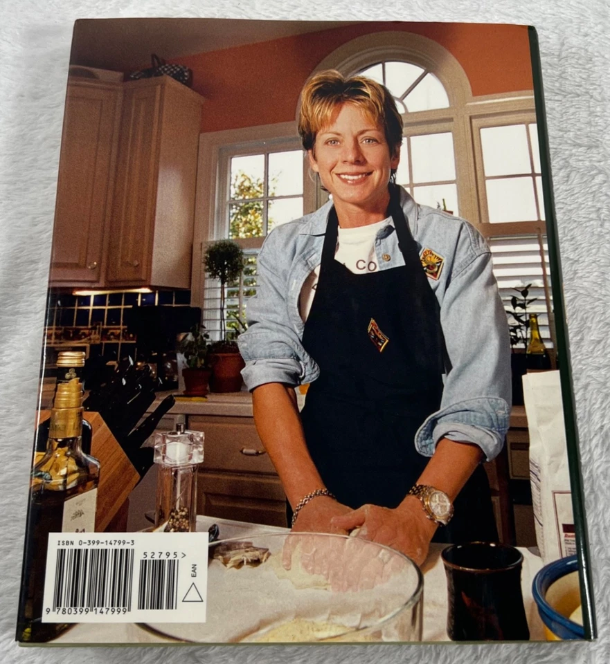 Food to Die For: Secrets from Kay Scarpetta’s Kitchen Patricia Cornwell 1st Ed - Image 2 of 4