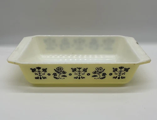 Vintage Pyrex Yellow 575-B Needlepoint Embroidery Rectangle Casserole Dish