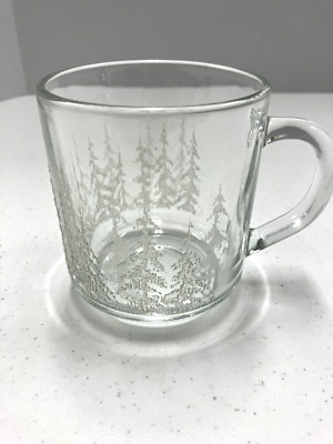 Vintage Arcoroc Unique Christmas Trees 8 oz Glass Mug   France    16