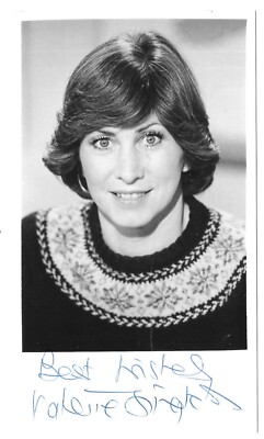 Valerie Singleton - Blue Peter - TV - Hand Signed Photo - Undedicated