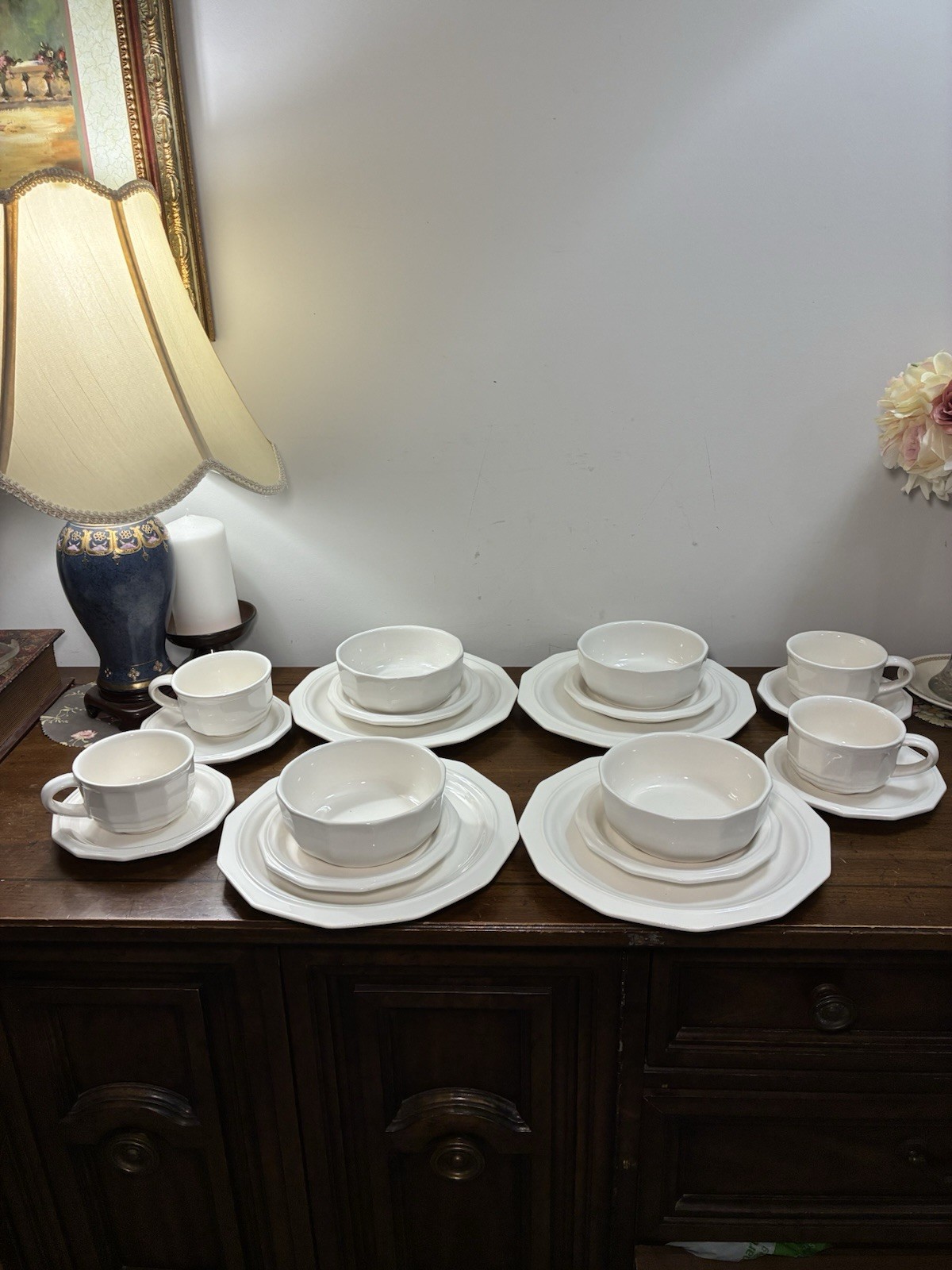 Plates Cups Bowls 20 P Serves 4