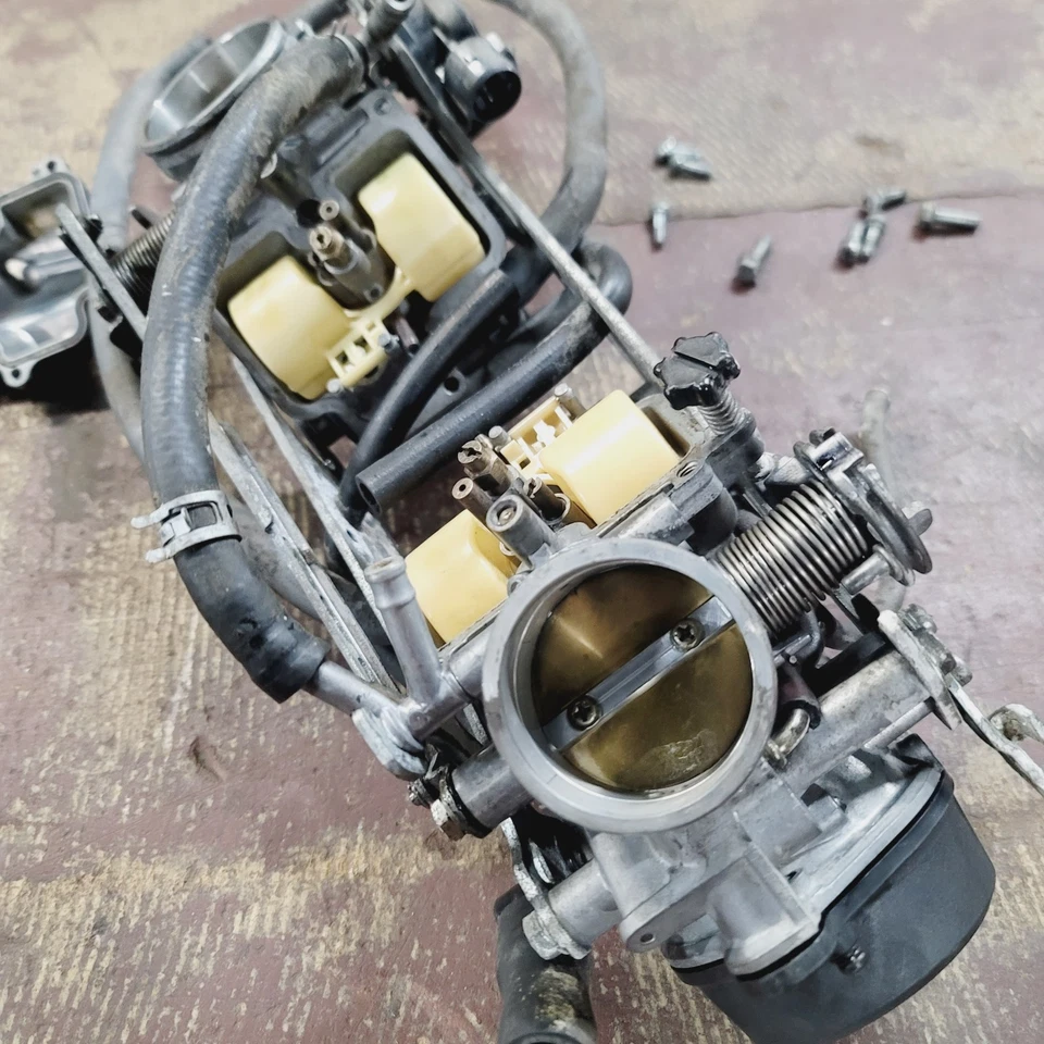 Carburador Honda VTR1000f Super Hawk 1998-2005 admisión de bastidor de carburador leer descripción Foto 3 de 4