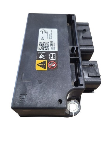 Chassis ECM On Transmission Tunnel Fits 16 SIERRA 2500 640526 13592892 - Picture 3 of 12