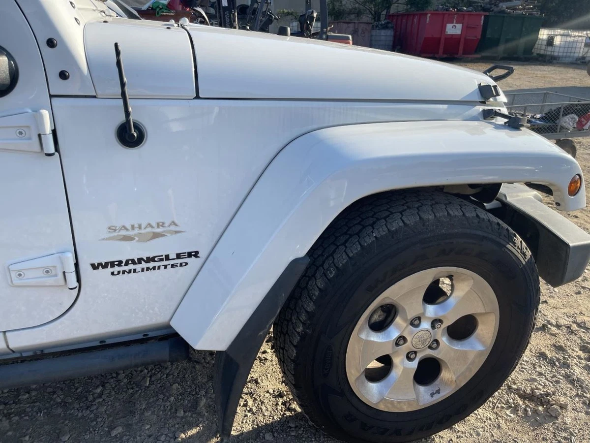 美品Jeep Wrangler Unlimited Sahara フェンダー 25+ Genuine OEM Fenders for Jeep Wrangler for sale | Updated Oct 2026