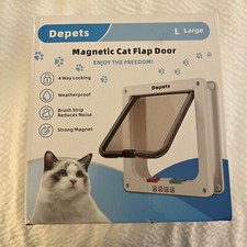 Depets Size M L Magnetic 4-Way Cat Locking Flap Door - White  New Opened Box