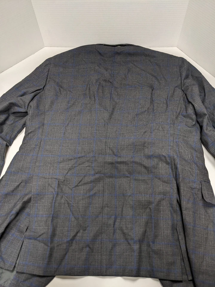 Isaia Napoli Blazer Jacket Men's 48 Wool Luxury Sports Coat Italy *PREOWNED - Image 2 of 4