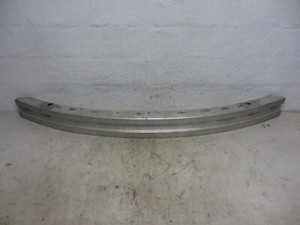 Verstärkung Stoßstange Stoßstangenträger Vorne VW Passat 3B 1.6L Bj.1998.