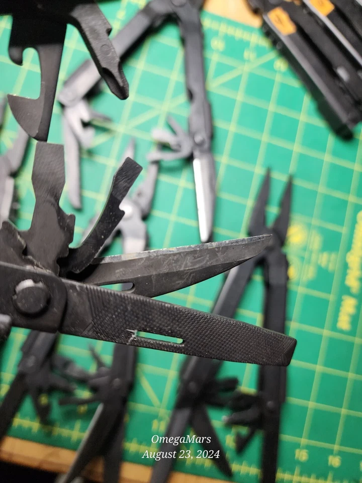 Gerber MP 600 x3 Grade A, great bundle deal x3 Carbide/Basic picked at random - Image 2 of 4