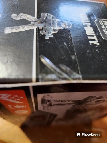 2018 MEGA CONSTRUX CALL OF DUTY ARTIC ARMORY GCP09 58 PCS. - Picture 6 of 7