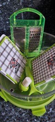 Nicer Dicer von Genius 8 teilig mit großer Schüssel