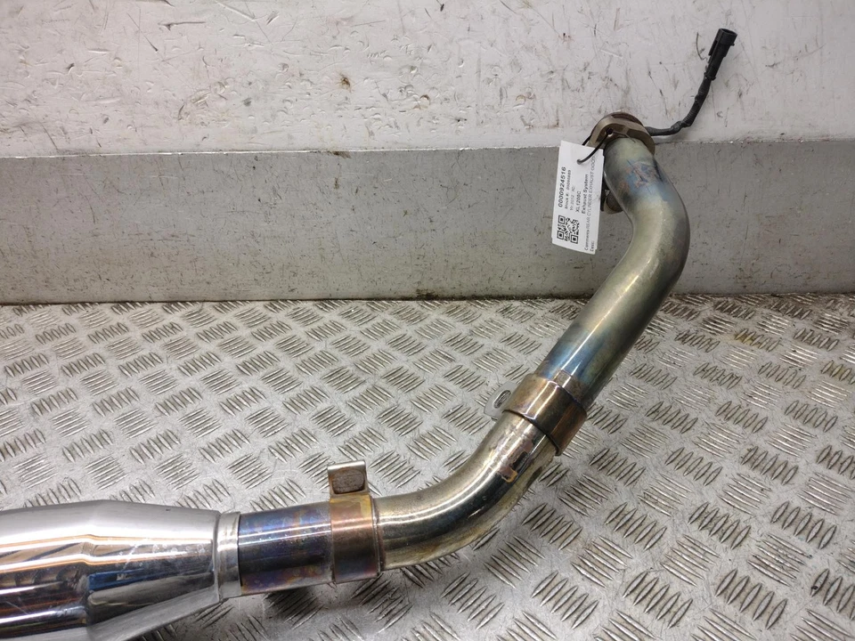 Harley Davidson 2012 XL1200C Sportster sistema de escape trasero personalizado Foto 4 de 4