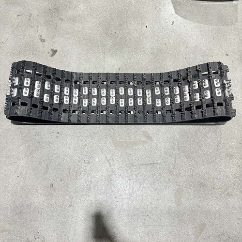 2.52 Pitch Ripsaw Track 121 x 1.25 15 wide - 2002 POLARIS 600 XC - Picture 2 of 12