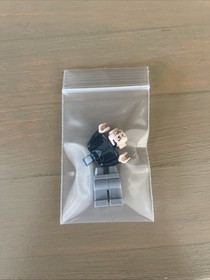 NEW LEGO Alfred Pennyworth The Butler Bow Tie 7783 bat014