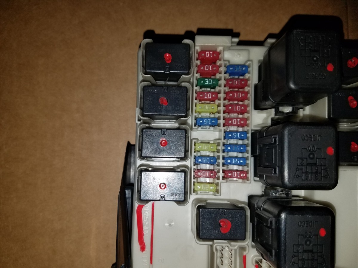 クリアファイルインフィニティふろく 2003 - 2008 Infiniti FX35 FX45 Fuse Box Relay Control Module