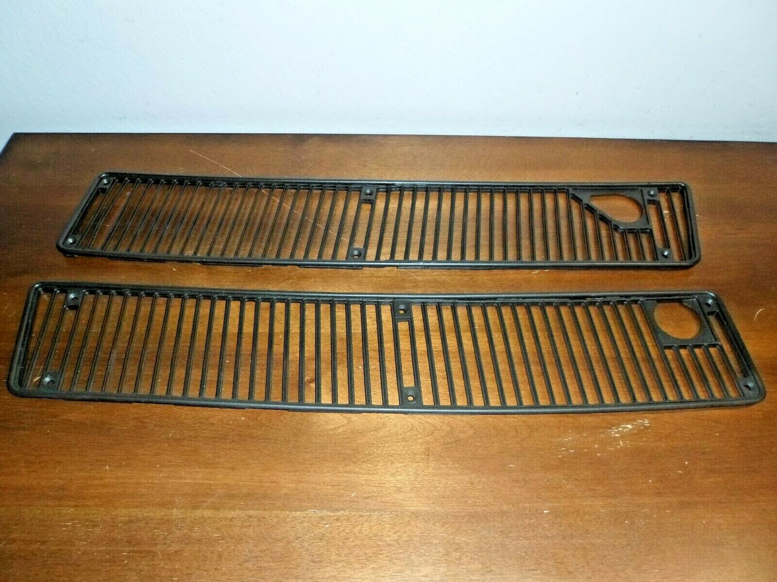 1991 Bentley - Cowl Vent