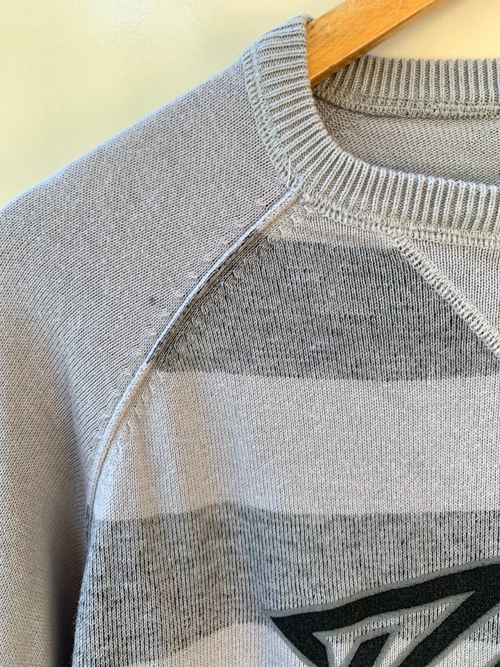 Rusty Size XL Mens Original 90s Lightweight Pullover Jumper Grey Stripe - Image 3 of 4