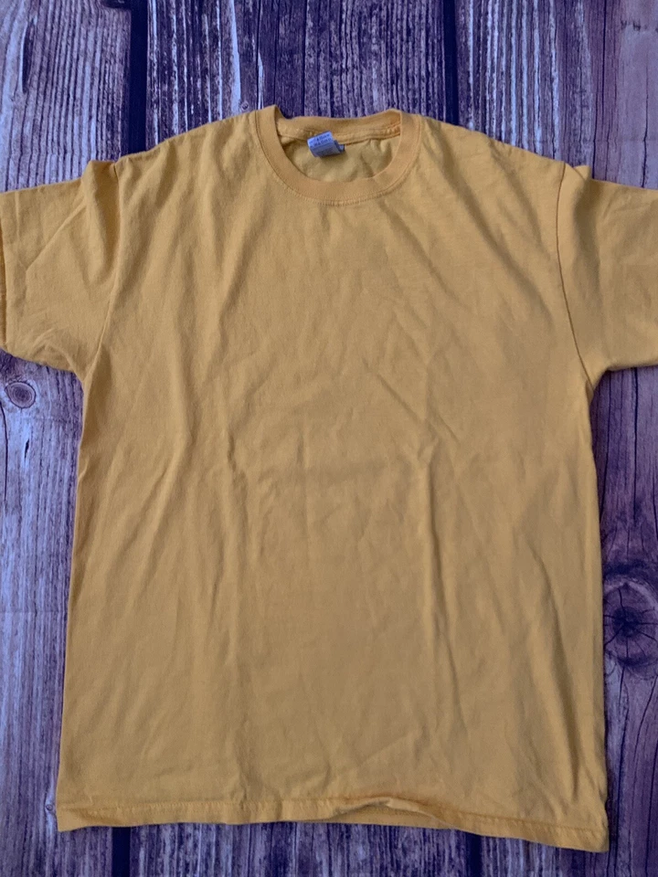 Camiseta Pullover GILDAN Ultra Algodón Manga Corta Amarillo Cuello Redondo Talla: M Foto 2 de 4