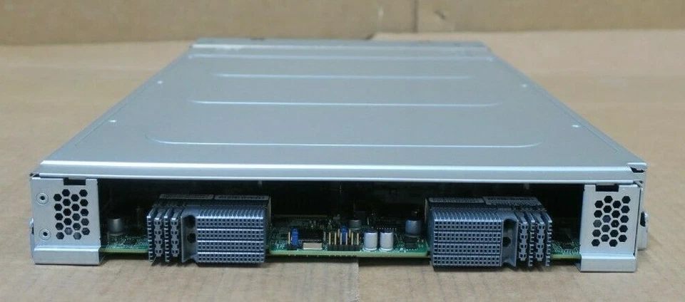 Supermicro SuperBlade SBI-7226T-T2 Blade Server 4x L5630 48GB Ram 4x 240GB SSD - Image 2 of 3