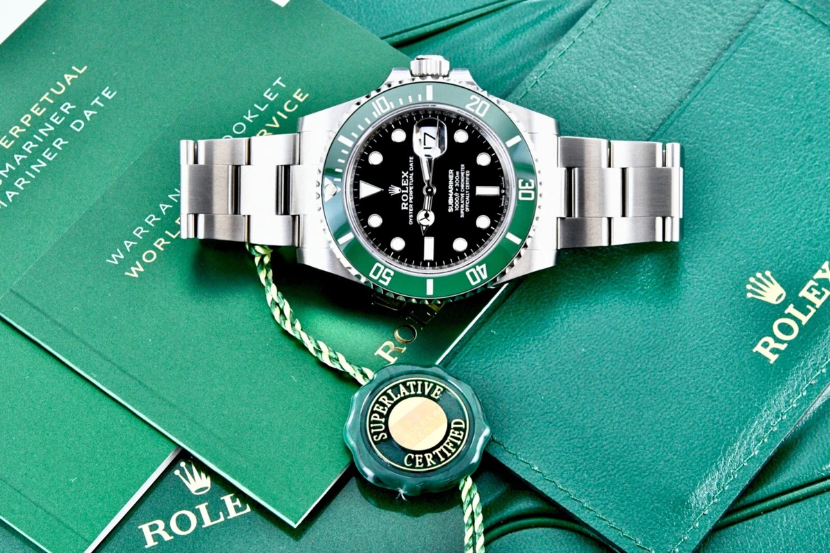 Bezel color seems really to be different on the 2023 126610LV : r/rolex