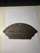 Vintage The H.B. Smith Company Philadelphia Pa. Nameplate Co. Emblem Cast Iron