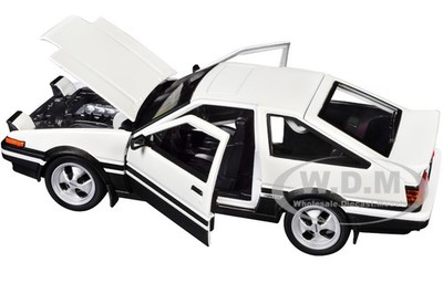 TOYOTA SPRINTER TRUENO AE86 RHD WHITE 1/24 DIECAST MODEL CAR BY