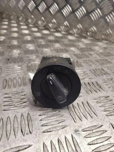 VW PASSAT Variant B5 3B6 Scheinwerferschalter 1C0941531 1.90 Diesel 23936305