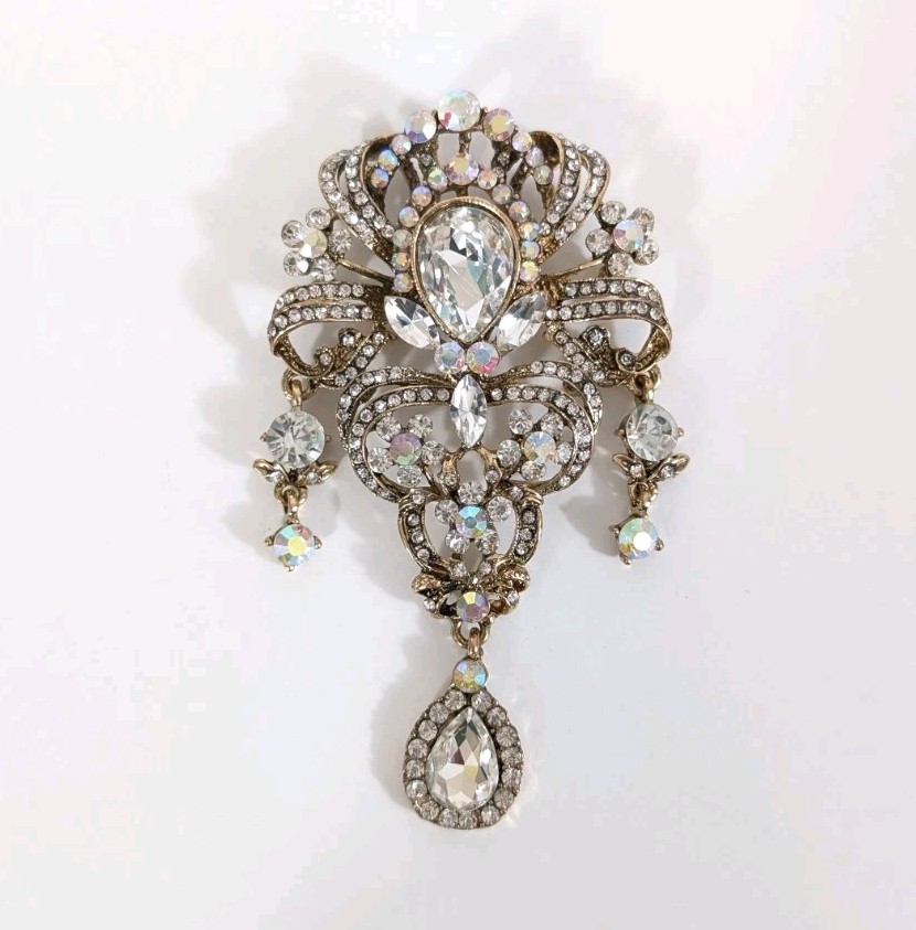 Large Elegant Dangle Rhinestone Brooch - image 1