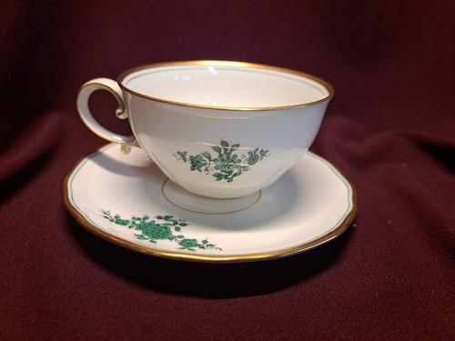 Augarten Wien Vienna Maria Theresia Cup/Saucer Gold Trim 9-3/8” #5098 Green - Picture 5 of 10