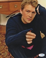Joe Alwyn Autographed Signed 8x10 Photo ACOA