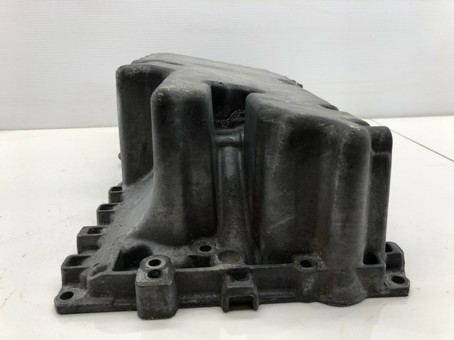 8692614 volvo поддон