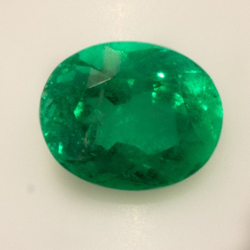 9.4 ct Colombian Emerald vivid green 100% natural from colombia - Picture 8 of 9