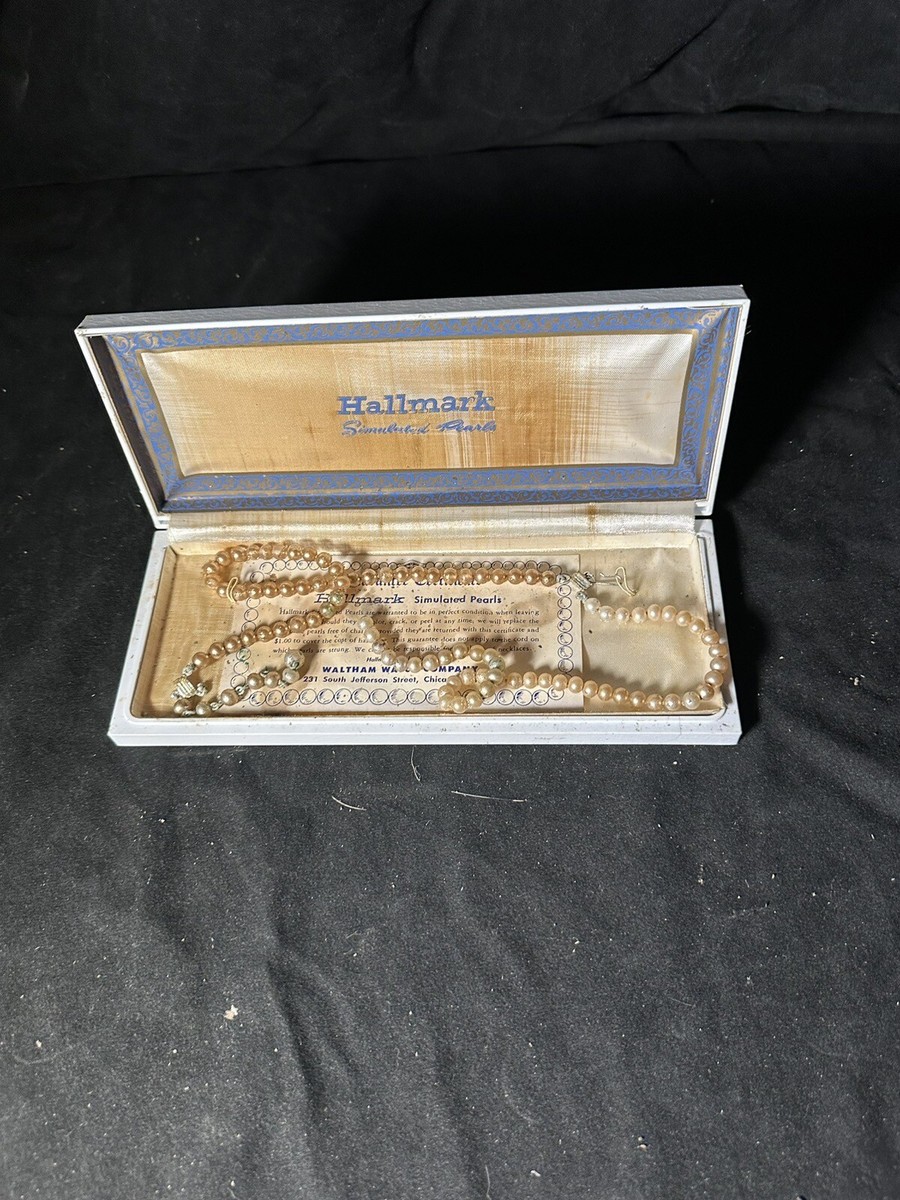 【希少】e.m.本『pearls on the pig』『1996-2006』 Vintage Hallmark Simulated Pearls With Case-ID #104 | eBay