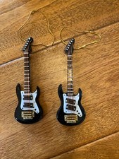 String Instrument Black Wooden Guitar 6 Tree Ornament 4 inches set of 2