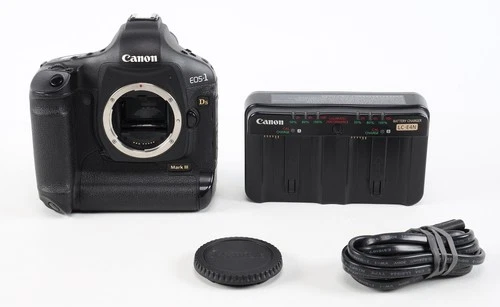 Canon EOS 1DS Mark III DSLR Camera Body {21.1MP} with Battery & Charger