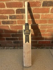 Newberry Cricket Bat. Size 6
