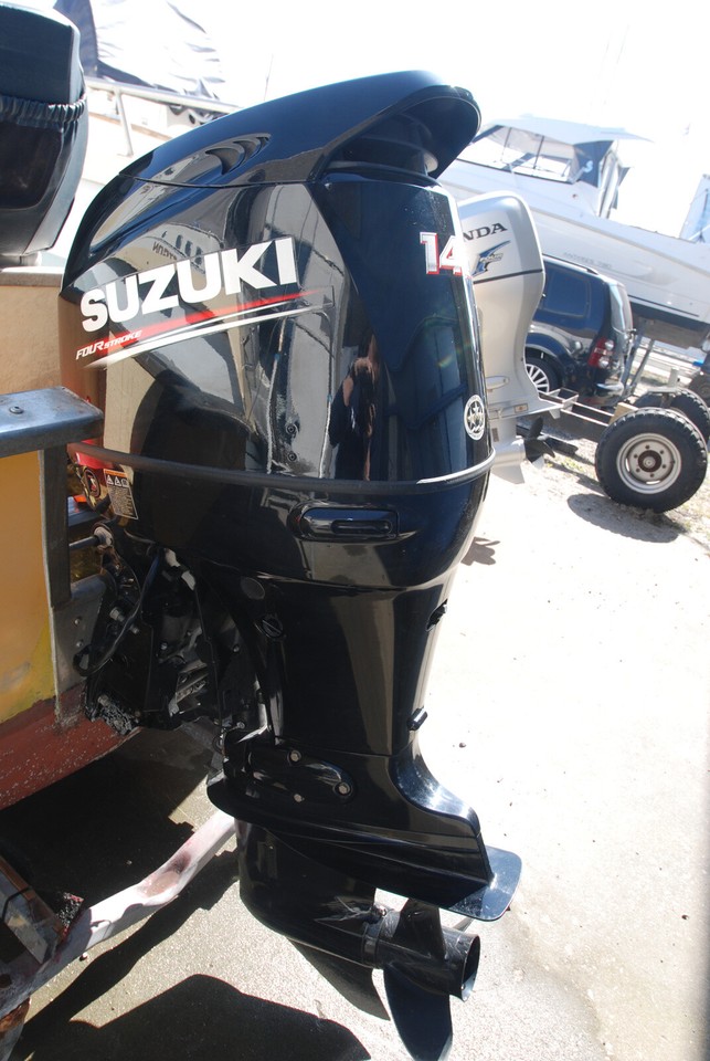 Suzuki 140 лодочный мотор