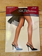 HANES SILK REFLECTIONS PANTYHOSE CONTROL TOP REINFORCED TOE #718 JET AB 💗NEW💗