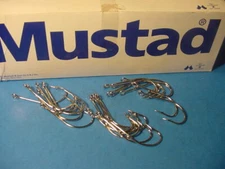 24 Mustad 4/0 O'Shaughnessy KVD Spinnerbait Trailer +Mold Hook 91707N Needle Pt.