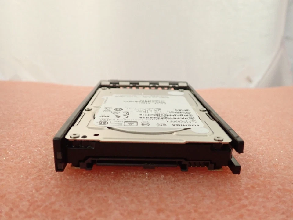 Fujitsu AL14SXB30EN HD SAS 12G 300GB 15K HOT PL 2.5' EP HDD for Primergy - Image 4 of 4