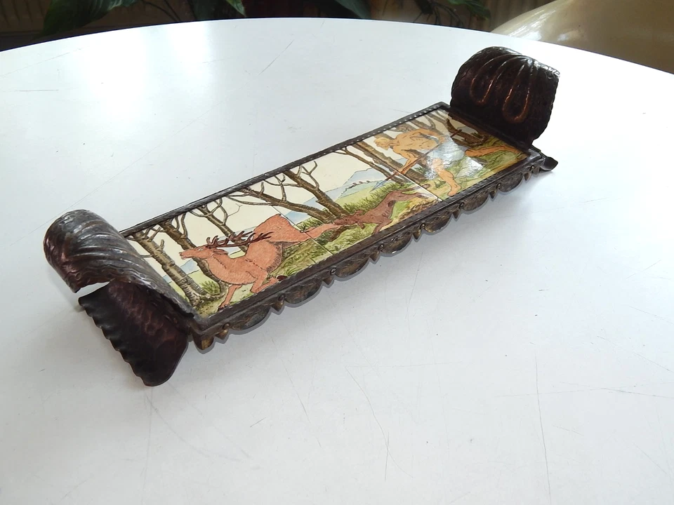 ARTS & CRAFTS  tray Tablett Kupfer geschmiedet handbemalte archaische Jagdszene - Bild 4 von 4