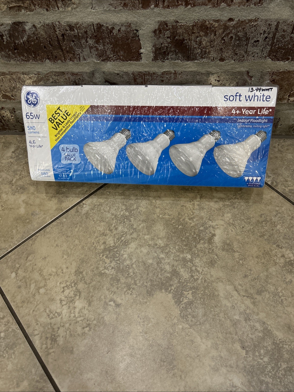 GE 65 Watt Soft White Floodlight Bulb - BR30- 580 Lumens - 1