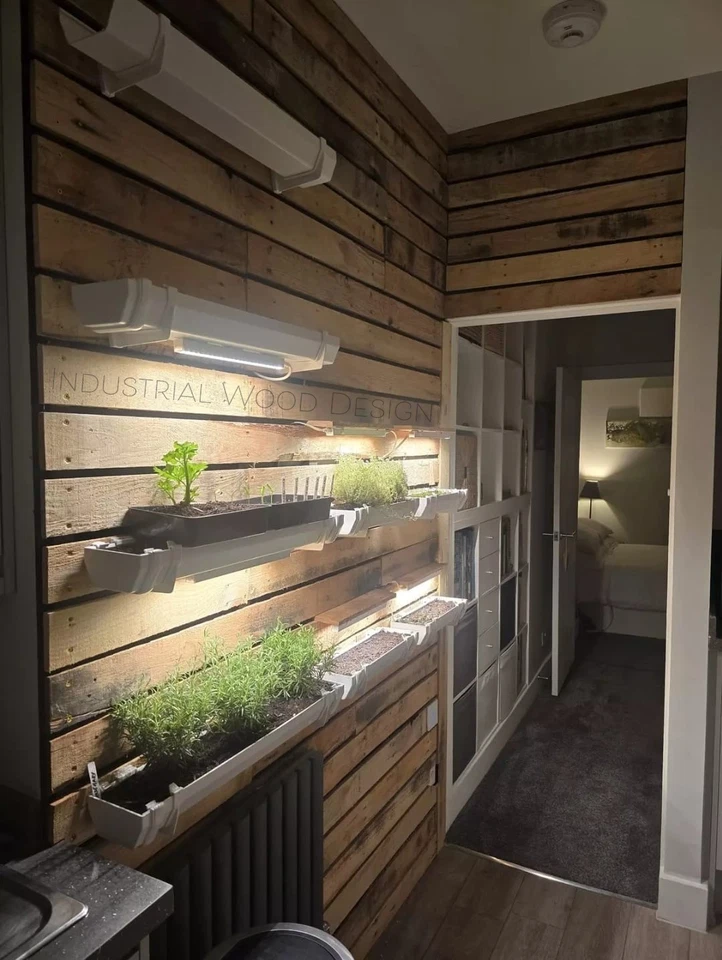 10x 120cm Reclaimed Pallet Wood Boards - Wall Cladding Recycled Timber Planks  - Image 4 of 4